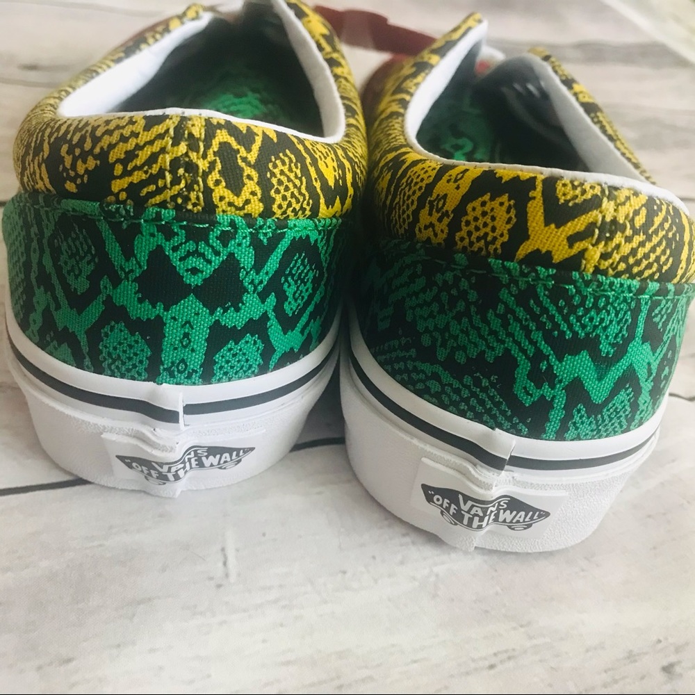 New 💕 Vans Python Era Shoe - Picture 3 of 4